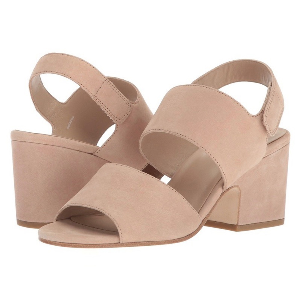 Eileen Fisher Finn II Sandal in Latte